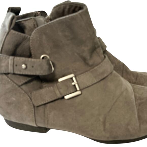 SO Dark Gray Faux Leather 8.5 Medium Width Bootie Ankle Boot Casual Western - Picture 2 of 6